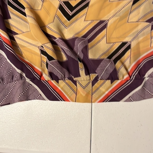 A.N.A. Cold shoulder top with cape shape, sz M - Picture 6 of 8